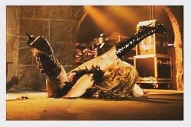 This image has an empty alt attribute; its file name is aa026e7e-e34c-4cb3-b4a5-bed6271ec727.jpeg